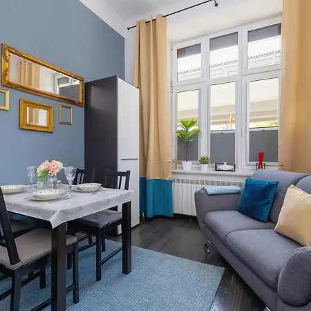 Daire Z Balkonem Blisko Starego Miasta By Renters *